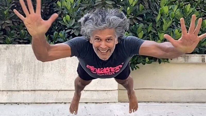 famous actor mother take push up for 81 age