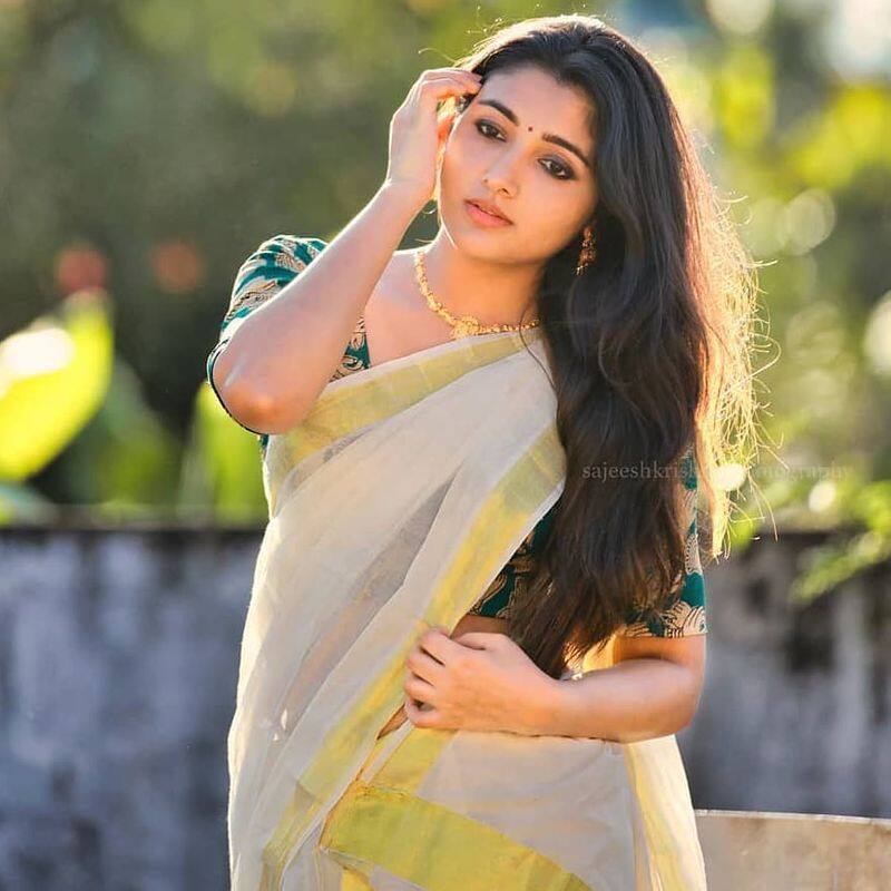 actress adhiti menon change name and concentrate tamil movies