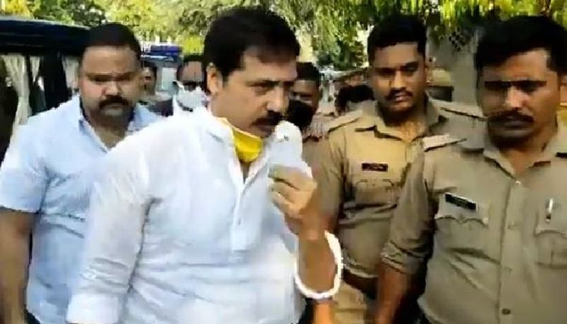 Dhananjay Singh increasing difficulties, court summoned criminal record, police increased the stream ASA