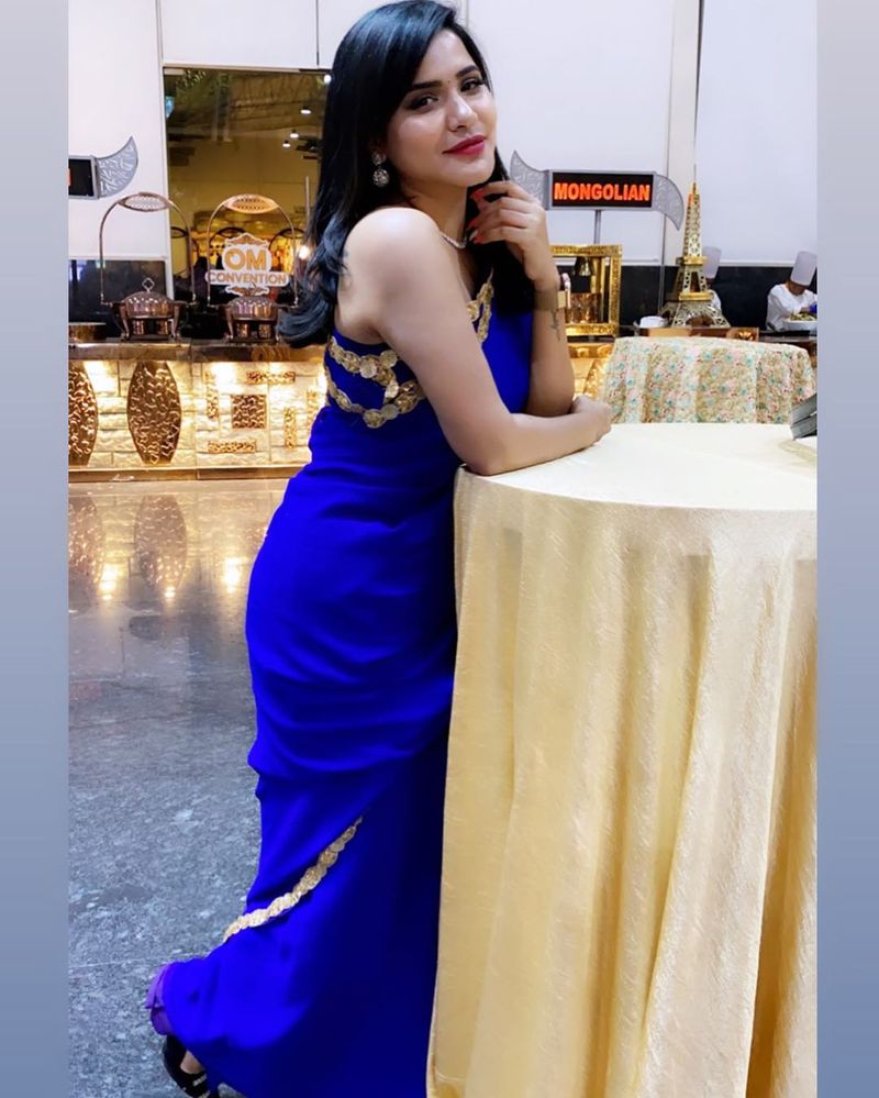 Bigg Boss fame Ashu Reddy Instagram photos