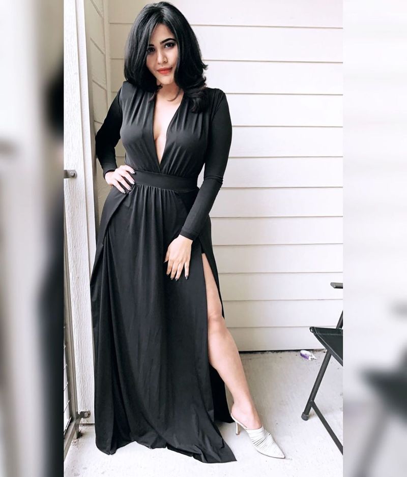 Bigg Boss fame Ashu Reddy Instagram photos