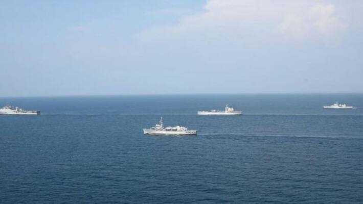 INS Jalashwa reached kochi INS Jalashwa reached kochi
