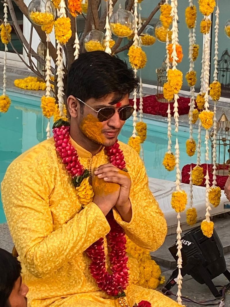 Hero Nikhil and Pallavi varma wedding photos