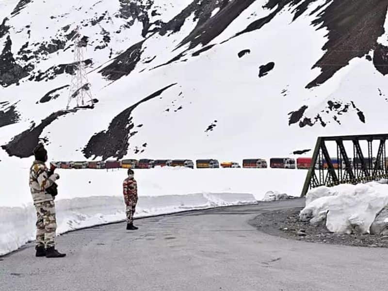 Indian army chief visit lay ladak for disscussion with army officials