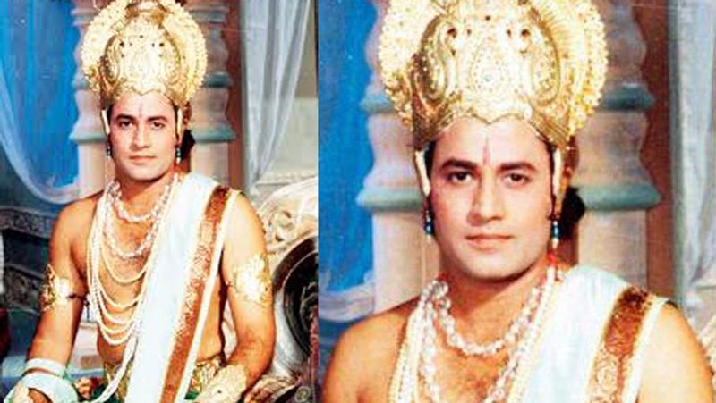 किसी ने क्रू में से अरुण गोविल की तरफ इशारा करके चिल्ला दिया कि वो राम जी हैं। अरुण ने कहा कि जिस तरह वो वहां बैठे थे वैसे शायद उन्हें कोई पहचानता नहीं। वो विग लगाए अजीब से लग रहे थे।