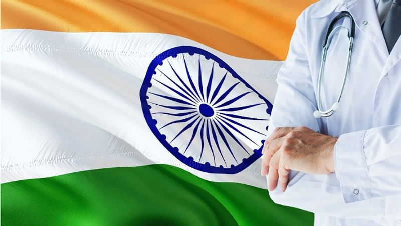 55 साल होने पर खत्म हो जाएगा बीमा
बीमित व्यक्ति के 55 साल का होने के बाद बीमा अपने आप खत्म हो जाएगा। यह एक टर्म इन्श्योरेंस पॉलिसी है। यह सिर्फ मृत्यु को ही कवर करती है और इसमें निवेश फीचर नहीं है। इसमें कोई मेच्योरिटी बेनिफिट, सरेंडर वैल्यू भी नहीं है। इसीलिए इसका प्रीमियम दूसरी जीवन बीमा पॉलिसी की तुलना में कम है।