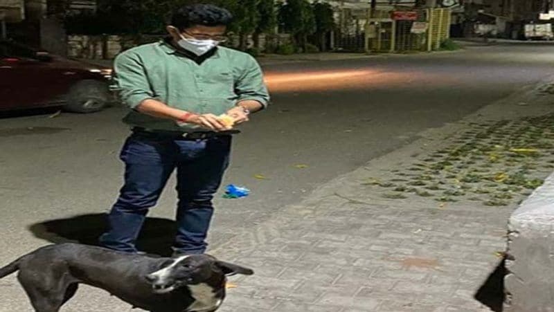 ಈ ಕೊರೋನಾ ಸಮಯದಲ್ಲಿ ಉತ್ತರಪ್ರದೇಶದ ಘಾಜಿಯಾಬಾದ್ ನಲ್ಲಿ ಸಂದೀಪ್ ಅವರು ಅಧಿಕಾರ ವಹಿಸಿಕೊಂಡಿದ್ದು ಎಎಸ್ಪಿ ಕೂಡ ಆಗಿದ್ದಾರೆ ಅಲ್ಲದೆ ಮೂರ್ಧಾನಗರ್ ಪೊಲೀಸ್ ಠಾಣೆಯ ಜವಾಬ್ಧಾರಿ ಕೂಡ ಇವರ ಹೆಗಲಮೇಲಿದೆ. ಈ ಕೊರೋನಾ ಸಂಕಷ್ಟದ ಸಮಯದಲ್ಲಿ ಸಂದೀಪ್ ಅವರ ಕಾರ್ಯವೈಖರಿ ಎಲ್ಲರ ಗಮನ ಸೆಳೆದಿದೆ. 