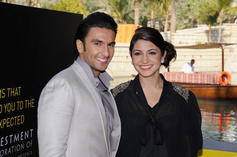 According to HT, Ranveer had not only warned the flirtatious guy to mind his language, but had also admitted that Anushka is his girlfriend. According to the leading daily, Singh walked up to the fan and said, "Mind your language. She (Anushka) is my girlfriend. I will break your nose."
