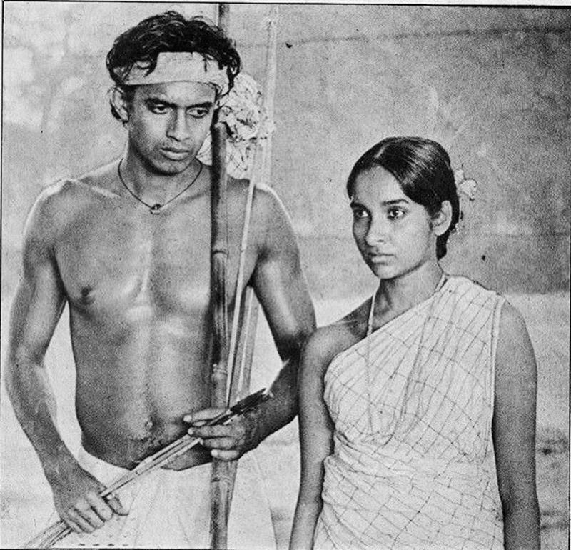 <p>এই ছবিতে অভিনেতা মিঠুন চক্রবর্তী এবং মমতা শঙ্কর দু'জনই প্রথম চলচ্চিত্রের মাধ্যমে সিনেমায় আত্মপ্রকাশ করেছিলেন। </p>