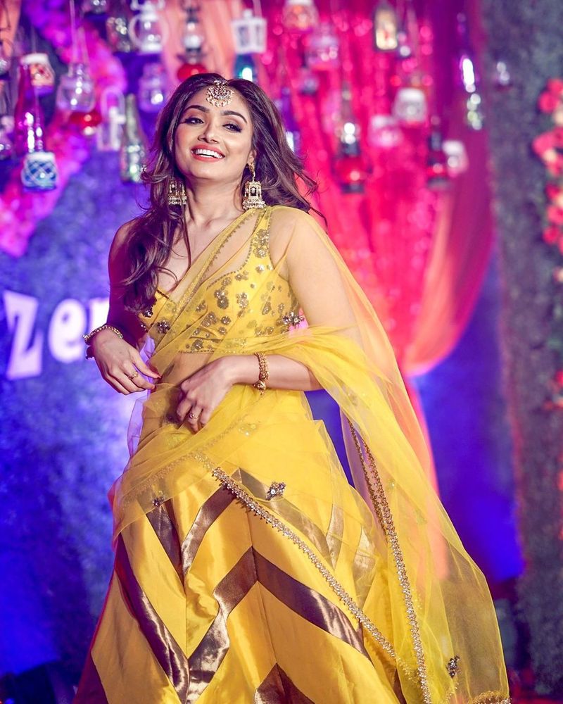Aieshwarya devan 
