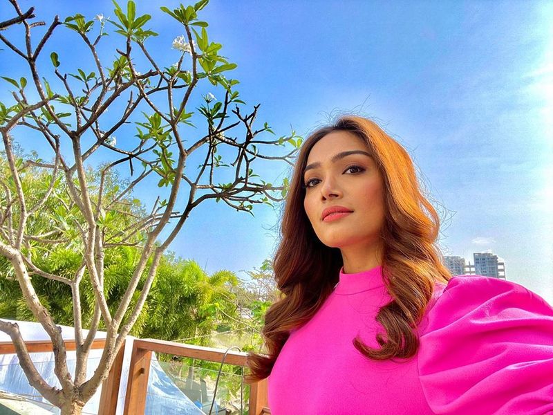 Aieshwarya devan 