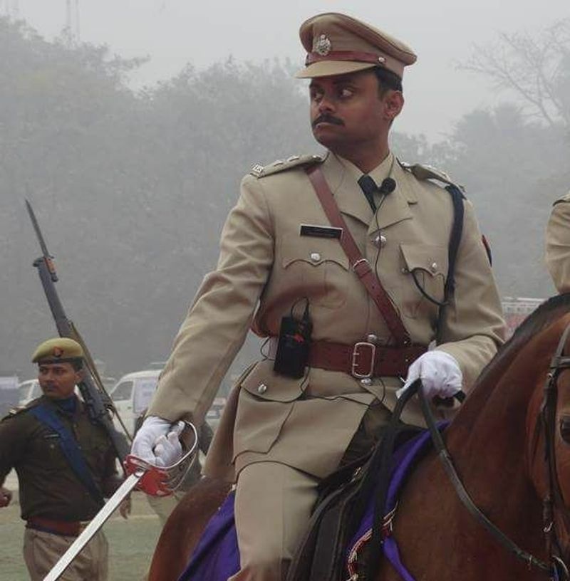 ips officers salary ips power responsibilities and other facilities full details upsc charm kpt