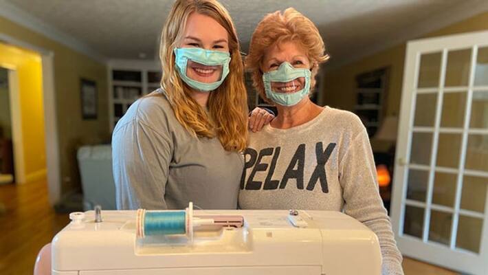 21-year-old girl made unique face mask, wearing it will be helpful for deaf people kph 21-year-old girl made unique face mask, wearing it will be helpful for deaf people kph