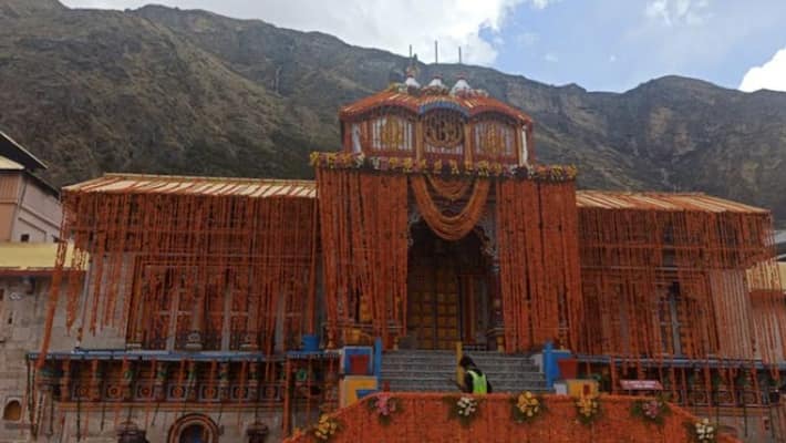 badrinath temple open but no devotees allowed amid coronavirus badrinath temple open but no devotees allowed amid coronavirus