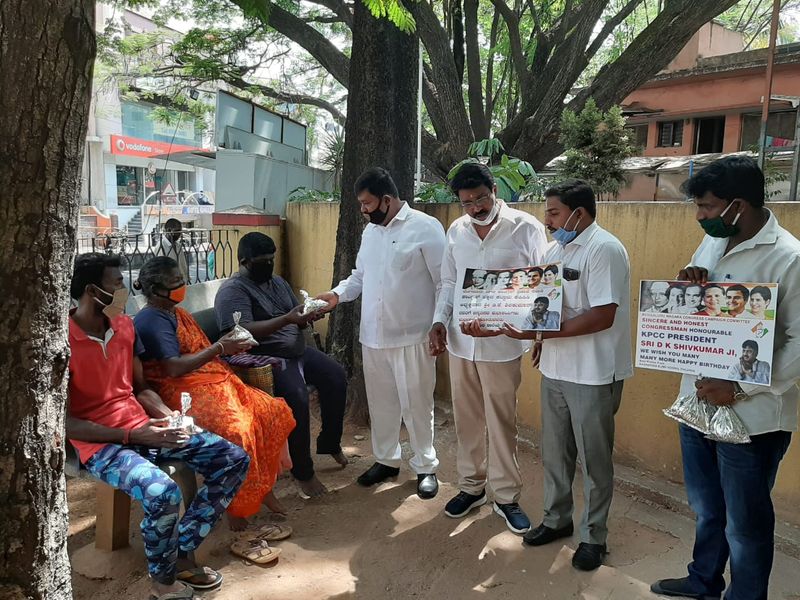 ಅಗತ್ಯವಿರುವವರಿಗೆ ಆಹಾರ