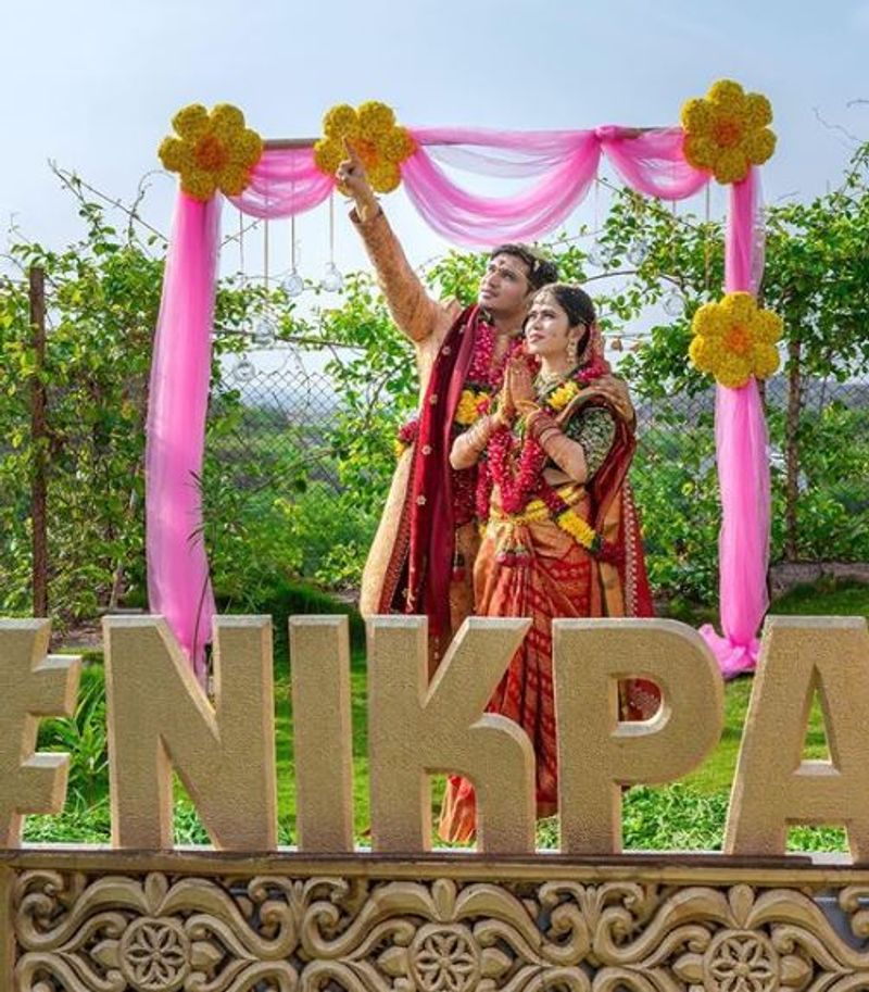 2020 ಫೆಬ್ರವರಿಯಲ್ಲಿ ಇಬ್ಬರೂ ಸಿಂಪಲ್ ಆಗಿ ನಿಶ್ಛಿತಾರ್ಥ ಮಾಡಿಕೊಂಡಿದ್ದರು.