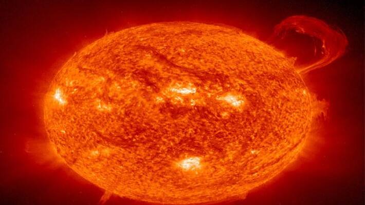 Here is the links between Corona and Solar eclips DD Here is the links between Corona and Solar eclips DD