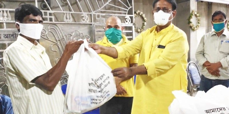 হাওড়ার আমতা পঞ্চায়েত সমিতির সভাপতি সুকান্ত পাল। তাঁর বাবা চণ্ডীচরণ পাল প্রয়াত হন ২ মে।