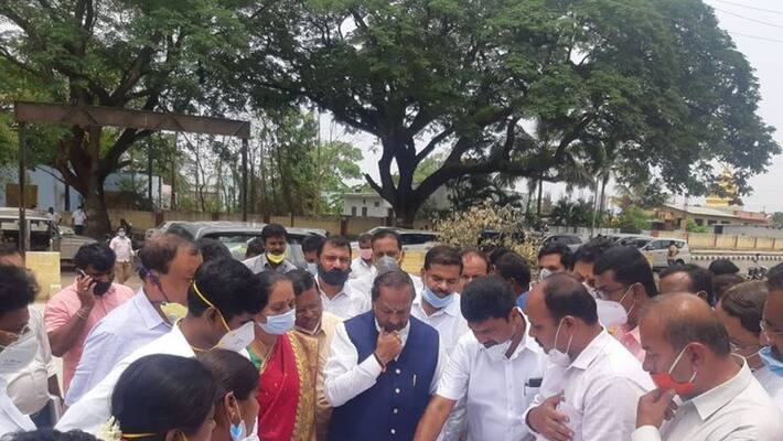 MP BY Raghavendra Inspects 100 Feet road work progress MP BY Raghavendra Inspects 100 Feet road work progress