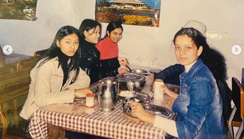 Kangana with her friends 