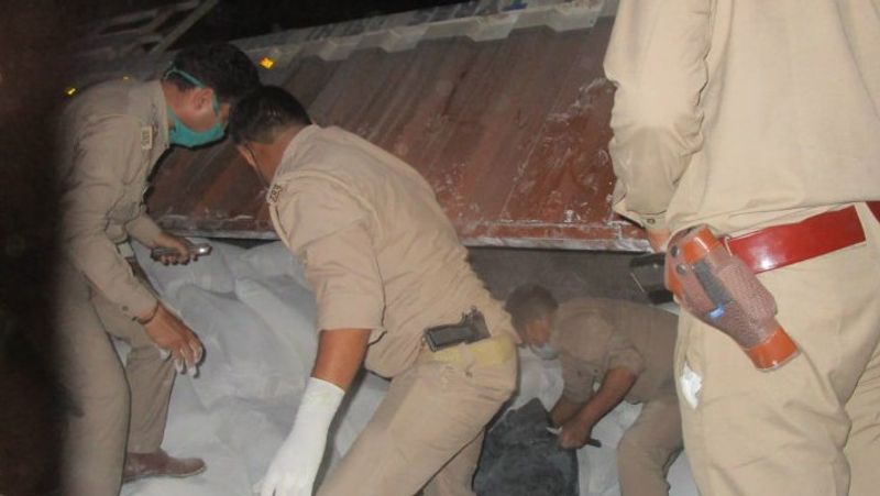 हादसा इतना भयानक था कि पुलिस को दबे मजदूरों की लाशों को निकालने में दो घंटे से ज्यादा का वक्त लग गया।
