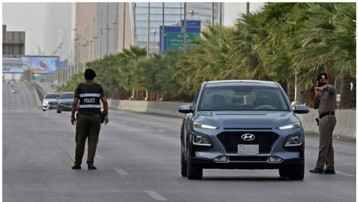 Major cause of accident deaths in saudi arabia remains using mobile phones while driving Major cause of accident deaths in saudi arabia remains using mobile phones while driving