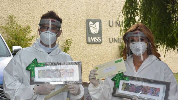 Criminal gang giving food to people in Maxico during Lockdown amid coronavirus kps Criminal gang giving food to people in Maxico during Lockdown amid coronavirus kps