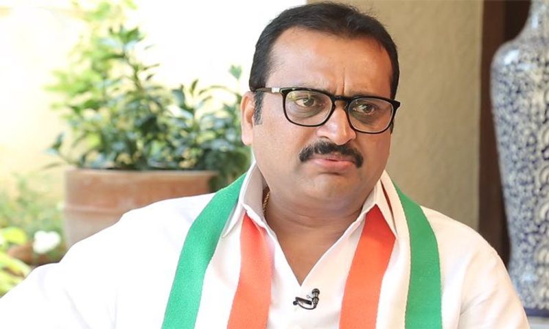 Bandla ganesh interesting comments on vijay devarakonda and puri jagannadh
