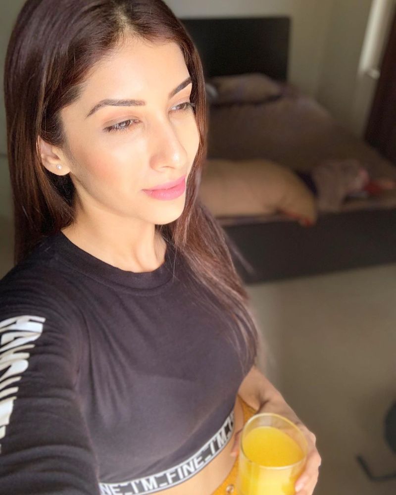 Elakshigupta 