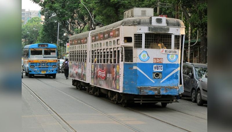 The work of painting the head of the tram according to the 'color code' has already started at Nonapukur depot. The work has been completed in several trams.
