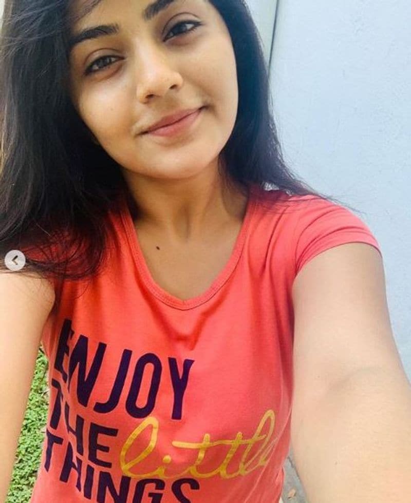 ಸೋಷಿಯಲ್ ಮೀಡಿಯಾದಲ್ಲಿ ಮೇಘಾ ಶೆಟ್ಟಿ ಸಾಕಷ್ಟು ಫ್ಯಾನ್ ಪೇಜ್ಗಳನ್ನು ಹೊಂದಿದ್ದಾರೆ.