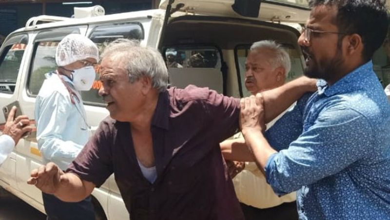  चश्मदीदों न बताया कि हादसा इतना भयानक था कि शवों और घायलों को बगल के मकान की दीवार तोड़ने के बाद बाहर निकाला गया।