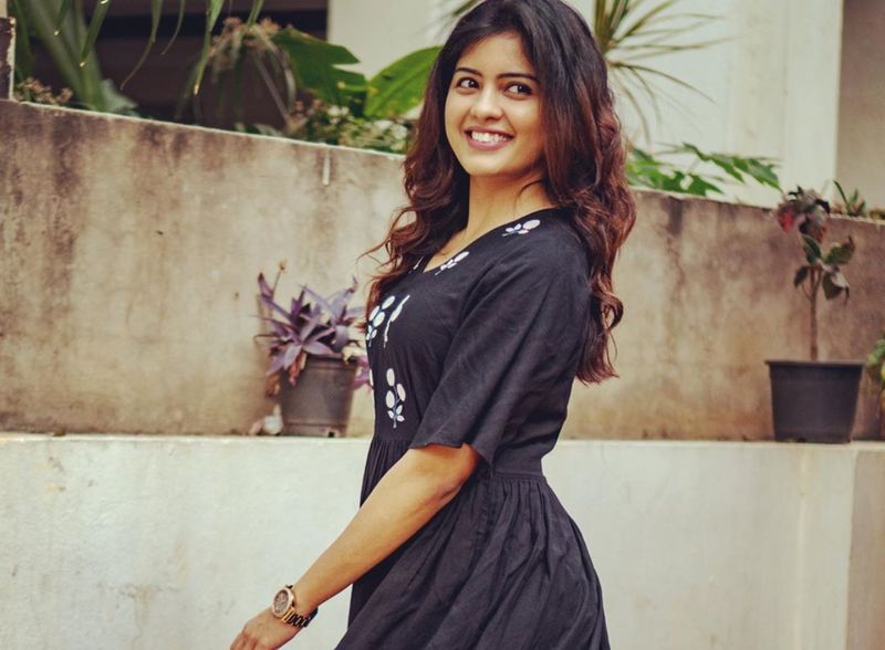 அச்சச்சோ என்ன ஒரு அழகு.. இளைஞ்சர்கள் மனதில் நேரடியாக டெண்ட் போட்டு இடம் பிடிக்கும் பிகில் நடிகை அமிர்தா ஐயர்!