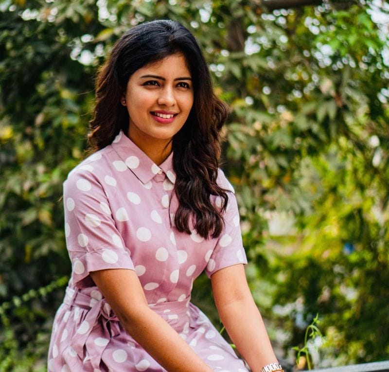 அச்சச்சோ என்ன ஒரு அழகு.. இளைஞ்சர்கள் மனதில் நேரடியாக டெண்ட் போட்டு இடம் பிடிக்கும் பிகில் நடிகை அமிர்தா ஐயர்!