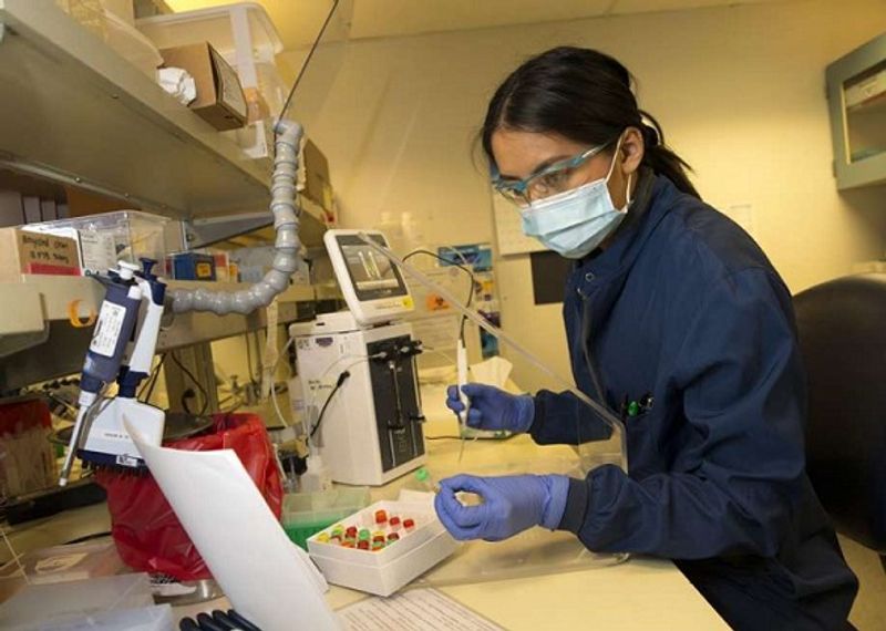 Scientists in China believe new drug can stop pandemic 'without vaccine'