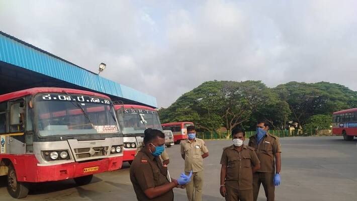 Buses have partially started running between Maharashtra and Karnataka gvd Buses have partially started running between Maharashtra and Karnataka gvd