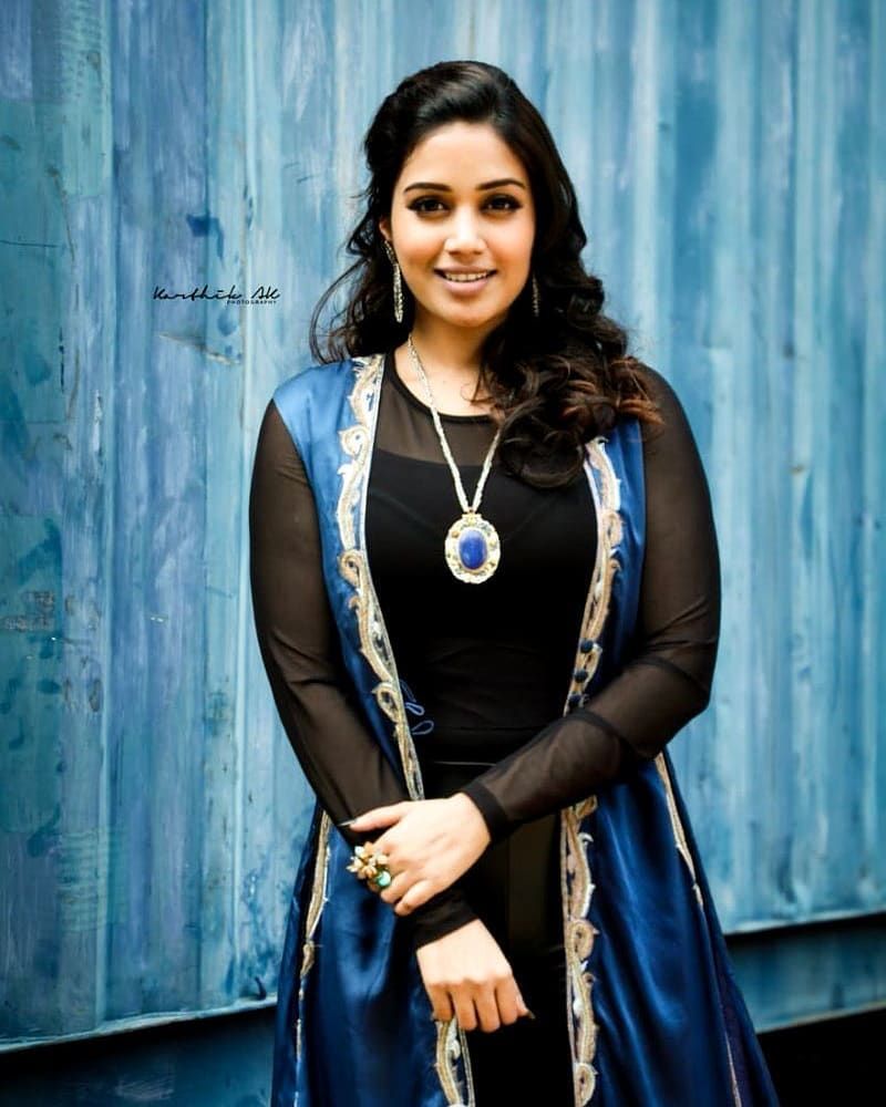 Nivethapethuraj 