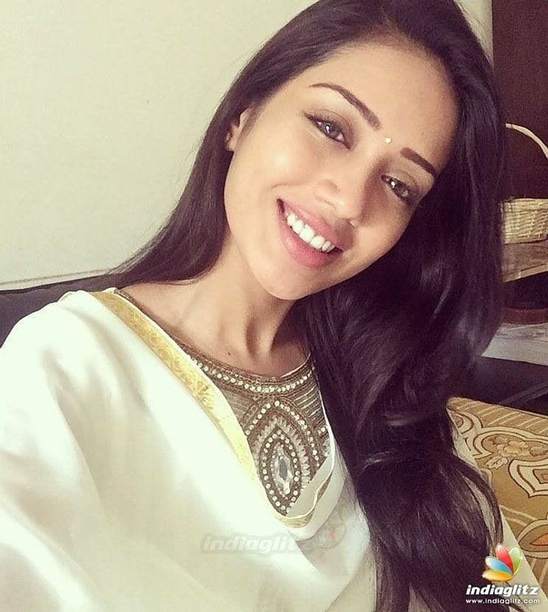 Nivethapethuraj 