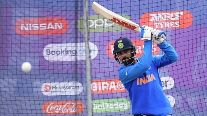 Virat Kohli praises Karnataka man for priceless contribution to his success story Virat Kohli praises Karnataka man for priceless contribution to his success story
