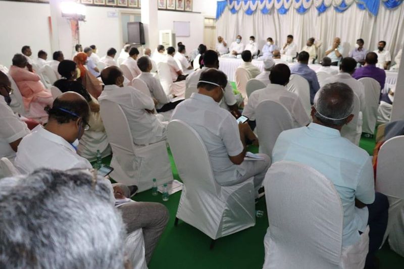 ಕೊರೋನಾ ನಿಯಂತ್ರಣದಲ್ಲಿ ಸರ್ಕಾರದ ವೈಫಲ್ಯಗಳ ಬಗ್ಗೆ ಚರ್ಚೆ
