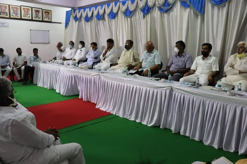 ಸದನದಲ್ಲಿ ಚರ್ಚಿಸದೇ APMC ತಿದ್ದುಪಡಿ ಕಾಯ್ದೆ ಜಾರಿ ಬಗ್ಗೆ ಚರ್ಚೆಗಳಾದವು