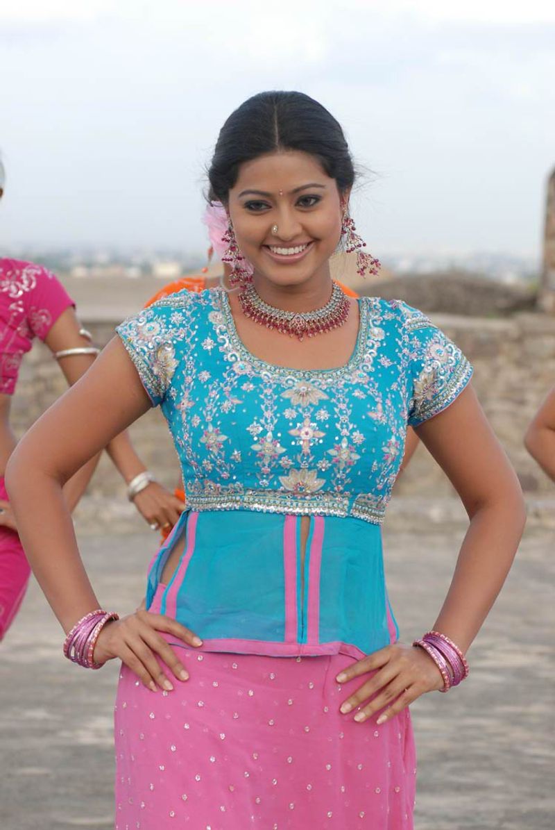 Actress Sneha prasanna hot photos