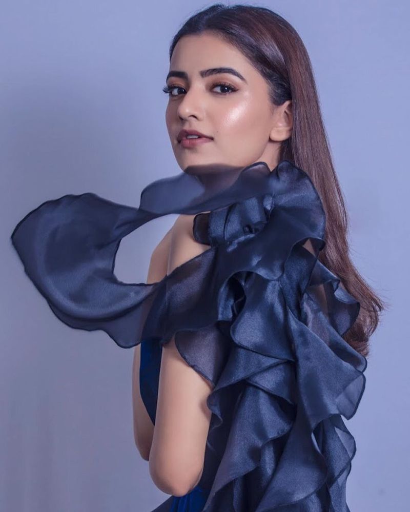 Rukshardhilloni 