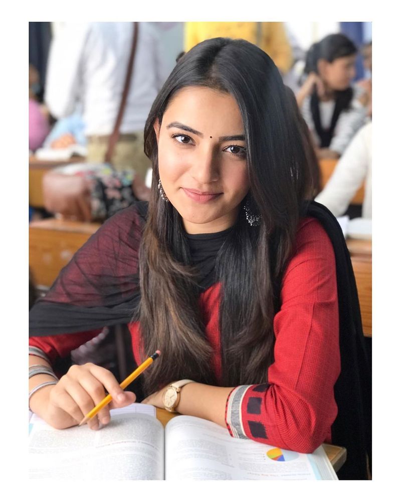 Rukshardhilloni 