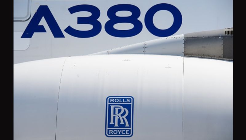 Coronavirus Rolls-Royce to cut 9000 jobs amid COVID-19 crisis