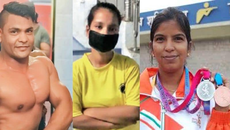 लॉकडाउन ने लोगों को अर्थव्यवस्था को पटरी से उतार दिया है।रोजी-रोटी के लिए लोग बेहाल हैं। देश के ऐसे तीन खिलाड़ियों के बारे में हम आपको बताने जा रहे हैं जिनका इस लॉकडाउन में बुरा हाल है। हम बॉडी बिल्डिंग में मिस इंडिया का खिताब जीत चुके संदीप कुमार, कराटे चैम्पियन हनी गुर्जर और शूटिंग में अर्जुन एवार्ड पा चुकी राजकुमारी के बारे में आपको बताने जा रहे हैं । इस लॉकडाउन ने जहां इनके बुलंद जोश को ठंडा कर दिया है वहीं आर्थिक समस्या ने इनका मनोबल तोड़ दिया है।