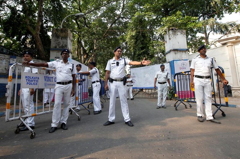 Police have started strict vigilance in Kolkata and West Bengal RTB