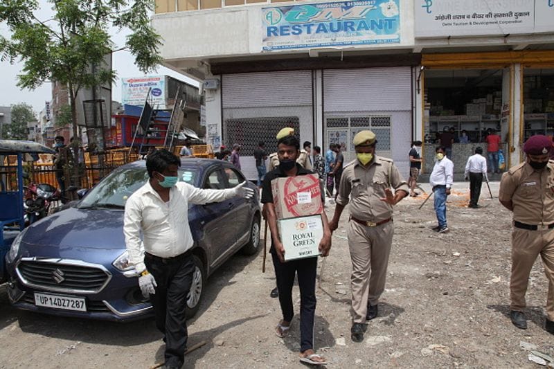 നാളെയും മറ്റന്നാളുമായി ട്രയൽ റൺ പൂര്ത്തിയാക്കിയ ശേഷം ശനിയാഴ്ചയോടെ മദ്യവിൽപ്പന തുടങ്ങാനാകുമെന്നാണ് എക്സെസ് വകുപ്പിന്റെ പ്രതീക്ഷ.