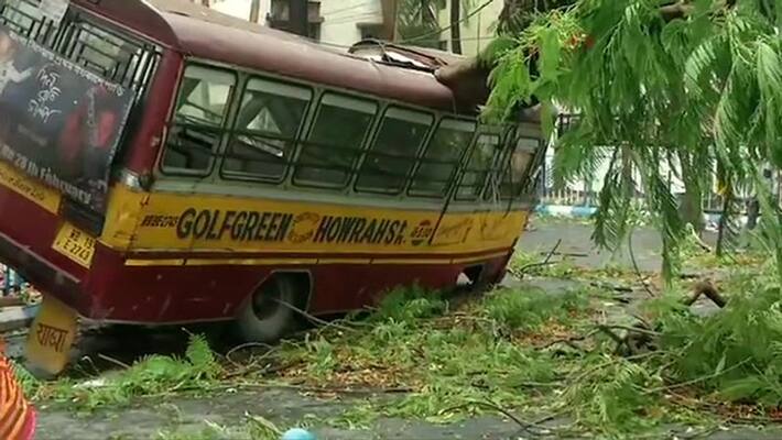 Cyclone Amphan Effect In Bengal and Odisha 3 People Dead And Destruction In Many Areas kps Cyclone Amphan Effect In Bengal and Odisha 3 People Dead And Destruction In Many Areas kps