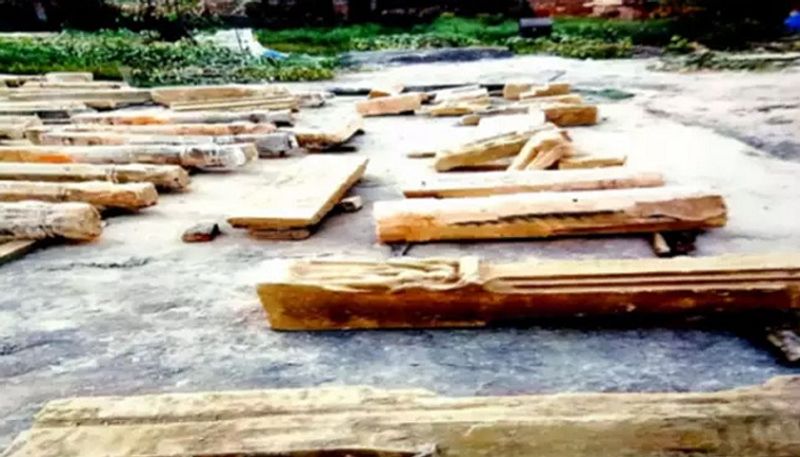 निर्माण कार्य के दौरान कोरोना संक्रमण के मद्देनजर सुरक्षा मानकों का पूरा ध्यान रखा जा रहा है। काम के दौरान मास्क लगाना और सोशल डिस्टेसिंग का सख्ती से पालन करवाया जा रहा है।
